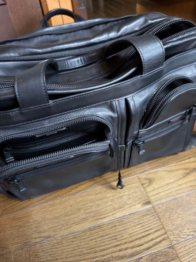 TUMI 超美品 ALPHAナパレザー バッグ 国内正規品ギャランティカード付