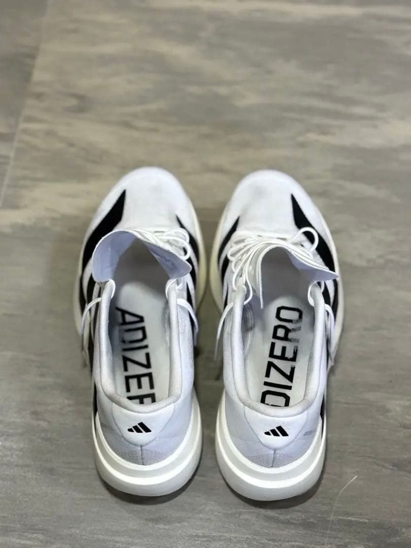 adidas Adizero EVO SL シューズ