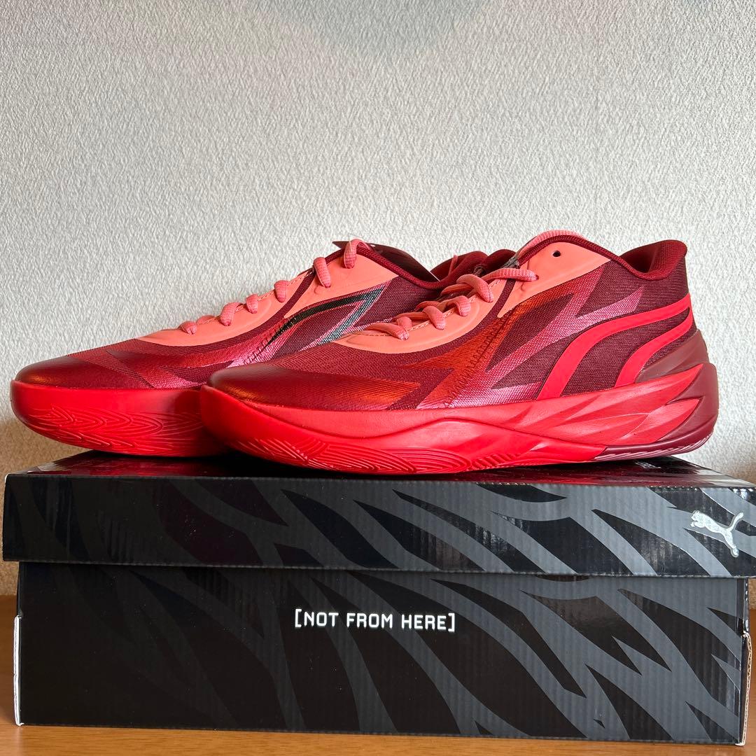 新品未使用　PUMA MB.02 ラメロボール