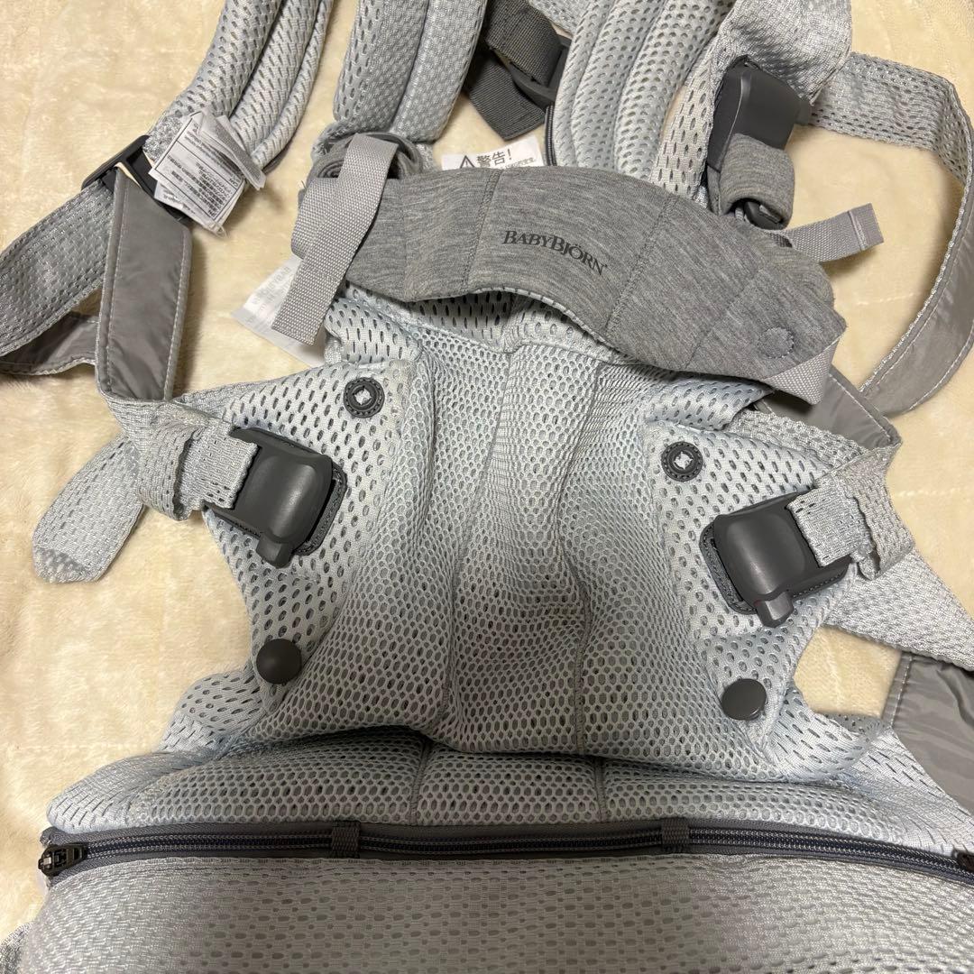 [美品] ベビービョルン　ハーモニー　抱っこ紐　シルバー　グレー