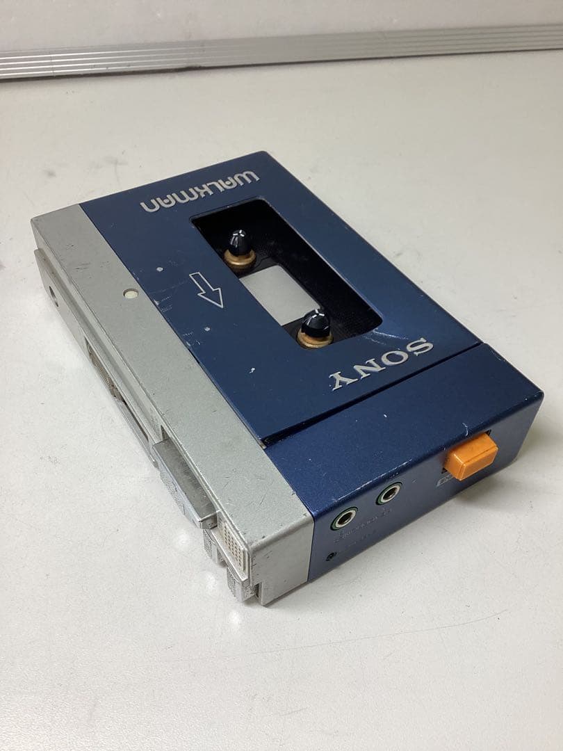 n*b様 昭和レトロ SONY WALKMAN TPS-L2 ステレオカセットプ