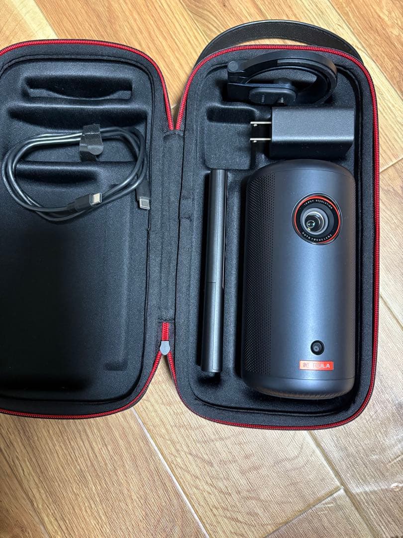 Anker Nebula Capsule 3 保護ケース付き