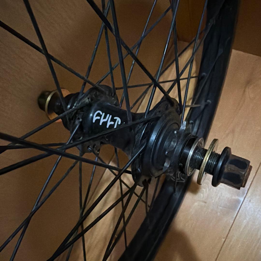 まんま　cult カルト　BMX ホイール　前後セット