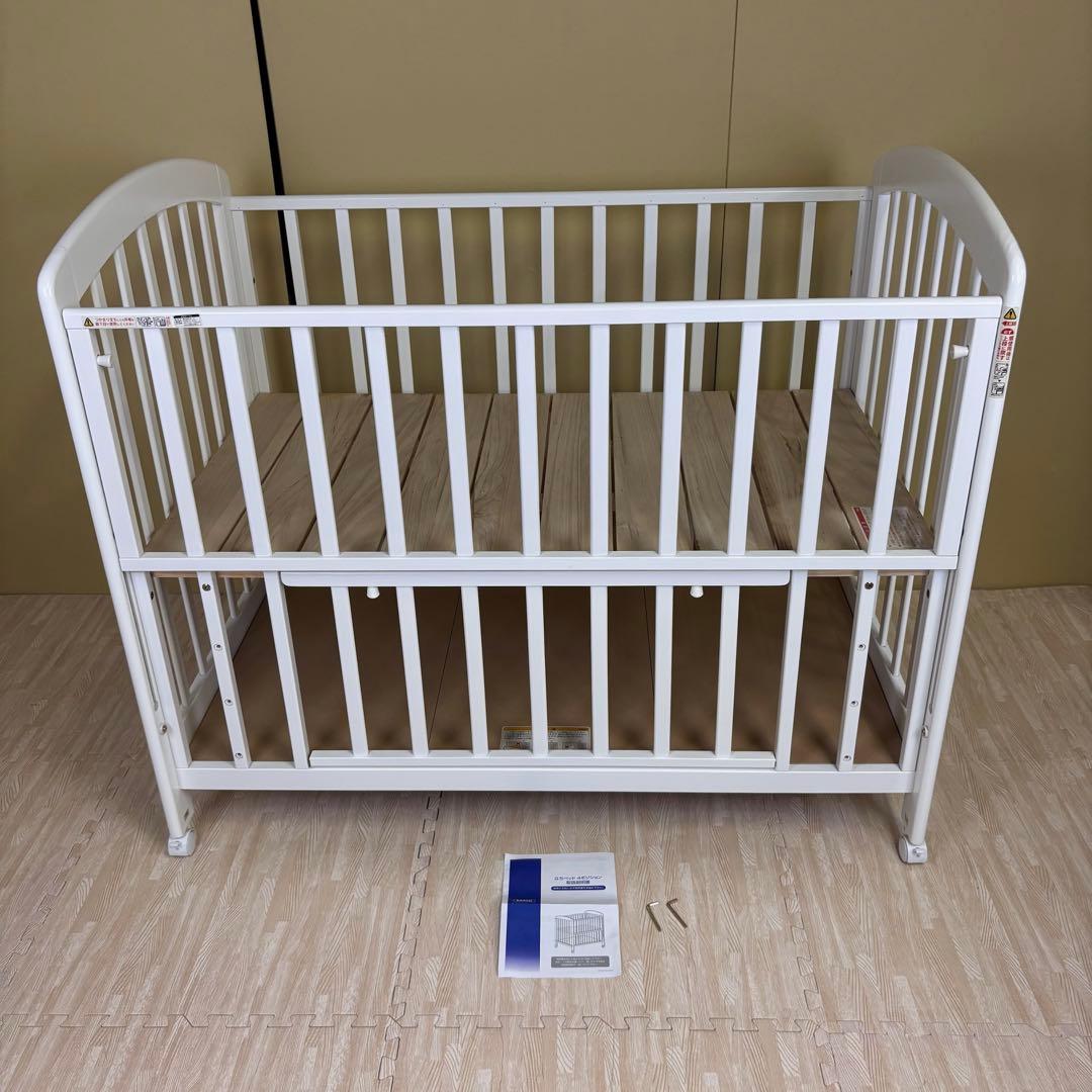 ☆新品に近い☆カトージ　立ちベッド4ポジション　ホワイト　すのこ床板　ハイタイプ