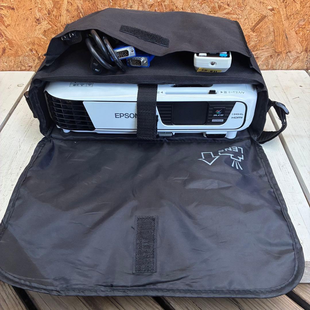 0695 EPSON EB-W31 プロジェクター　WXGA