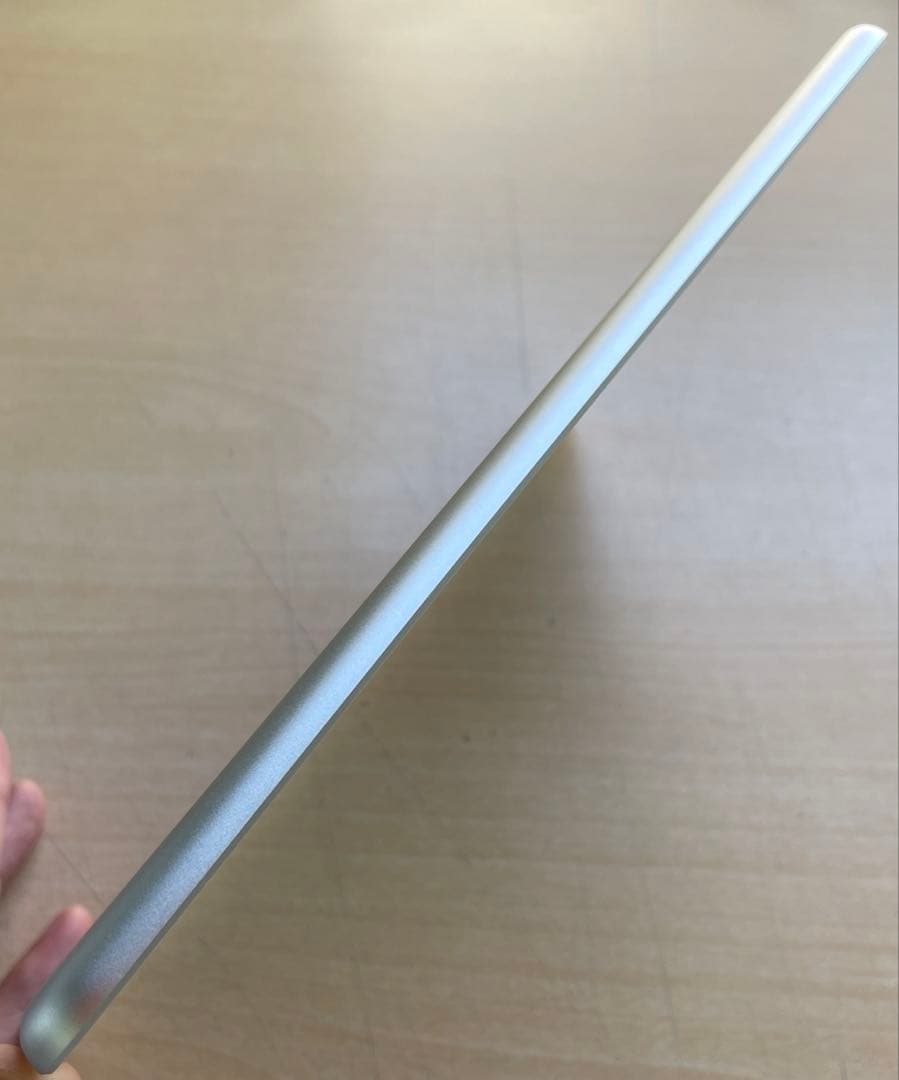 iPad 第6世代　A1893　Wi-Fiモデル　シルバー　32GB 超美品#3