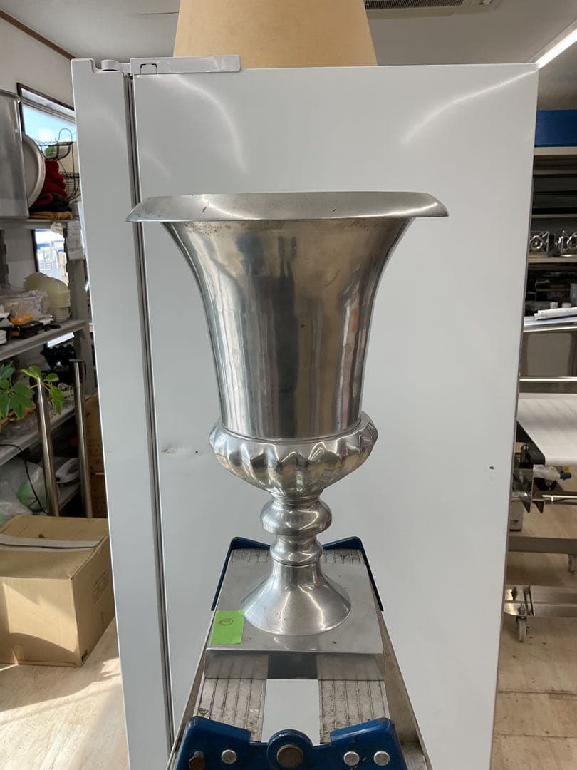 フラワーベース 2個セット　中古　アンティーク　置物