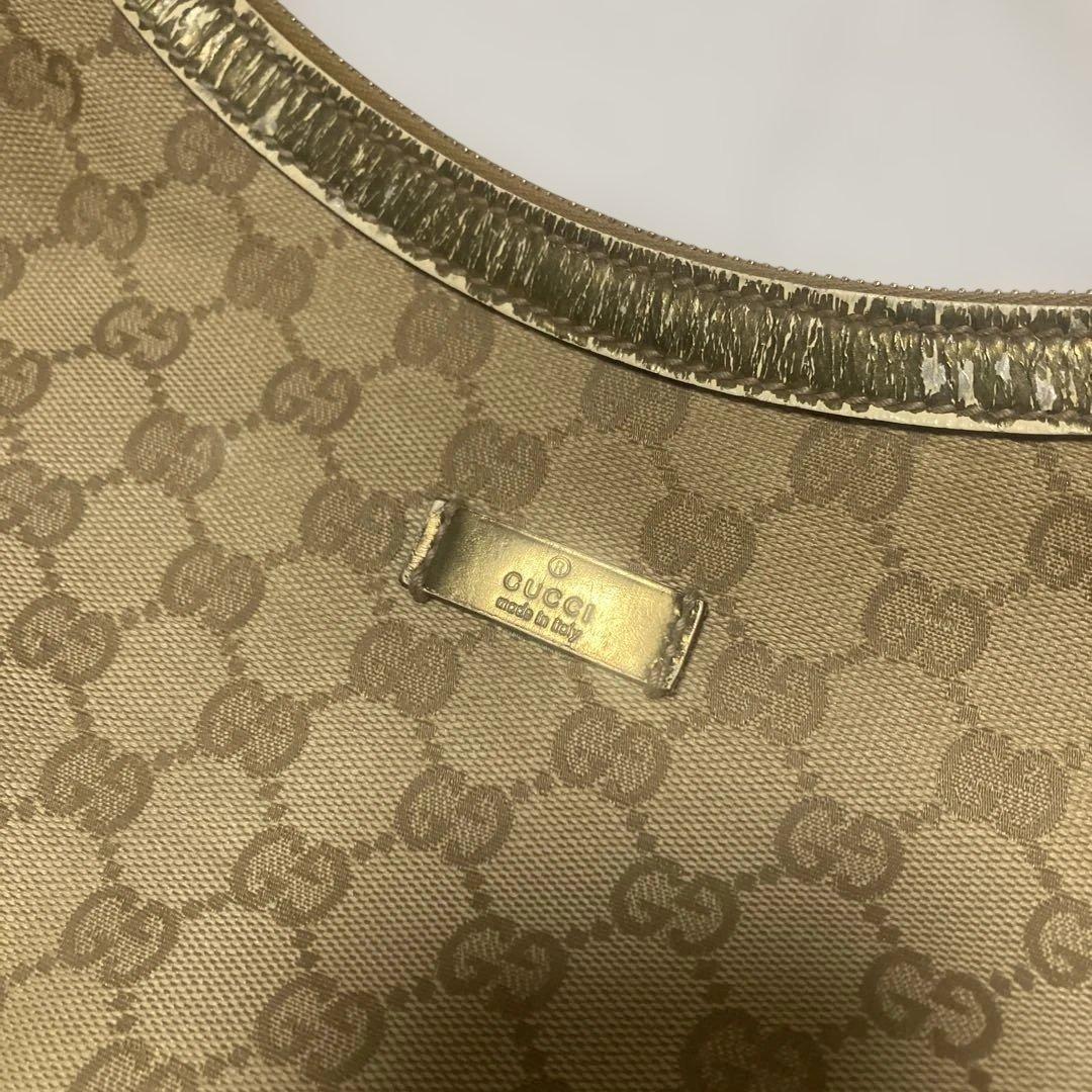 GUCCIハーフムーンショルダーバッグGG キャンバス