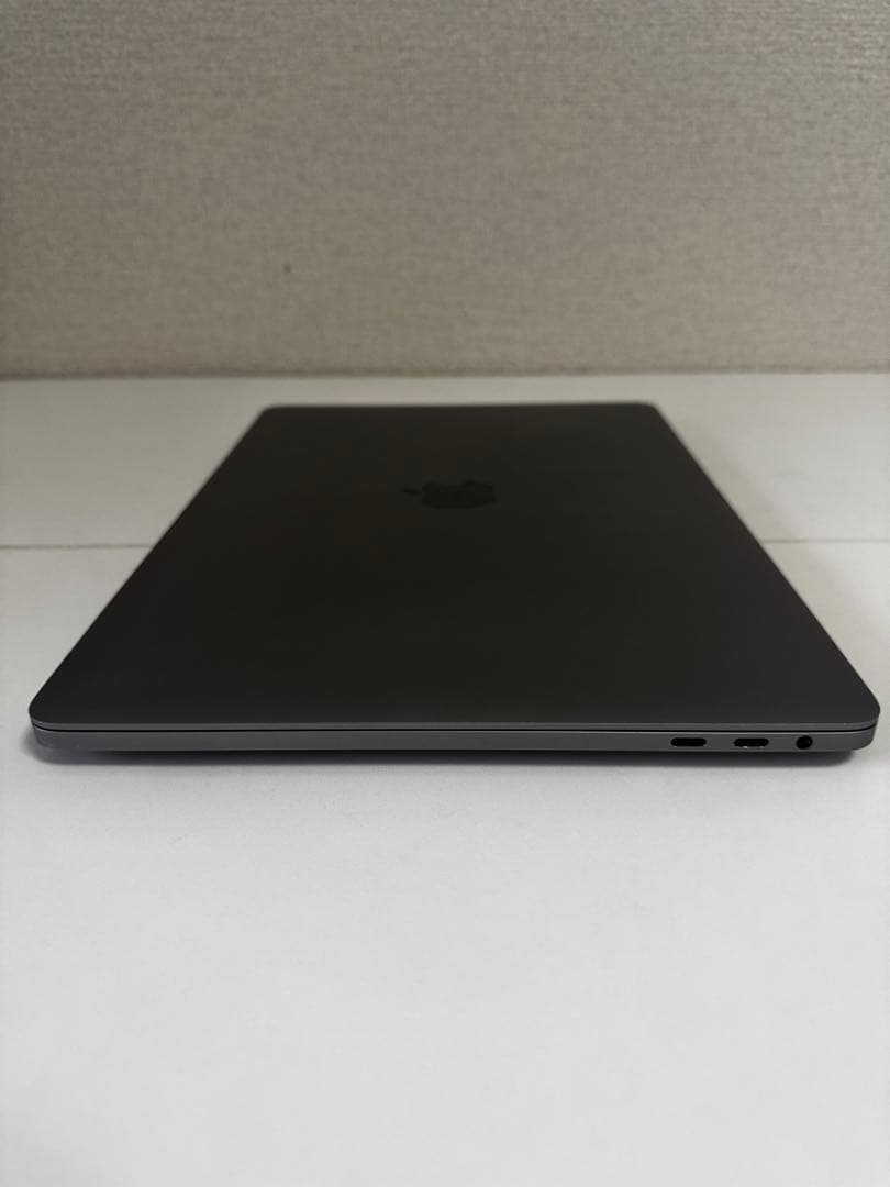 MacBook Pro(2020, intel) 13インチ 16/512GB