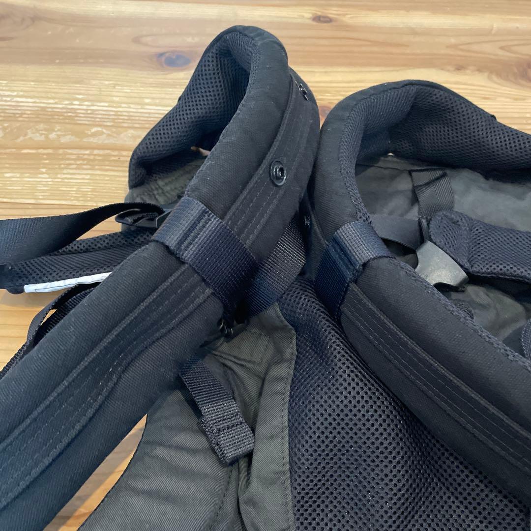 抱っこ紐ブラックsun&beach サン&ビーチ Blackよだれパット付き