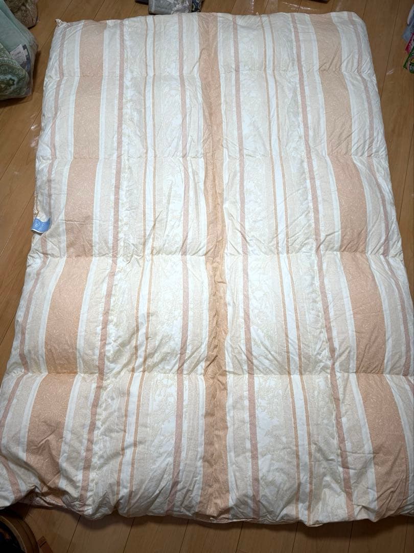 ✨美品✨［西川産業］羽毛掛け布団 ゴールデンナイト シングル ピンク
