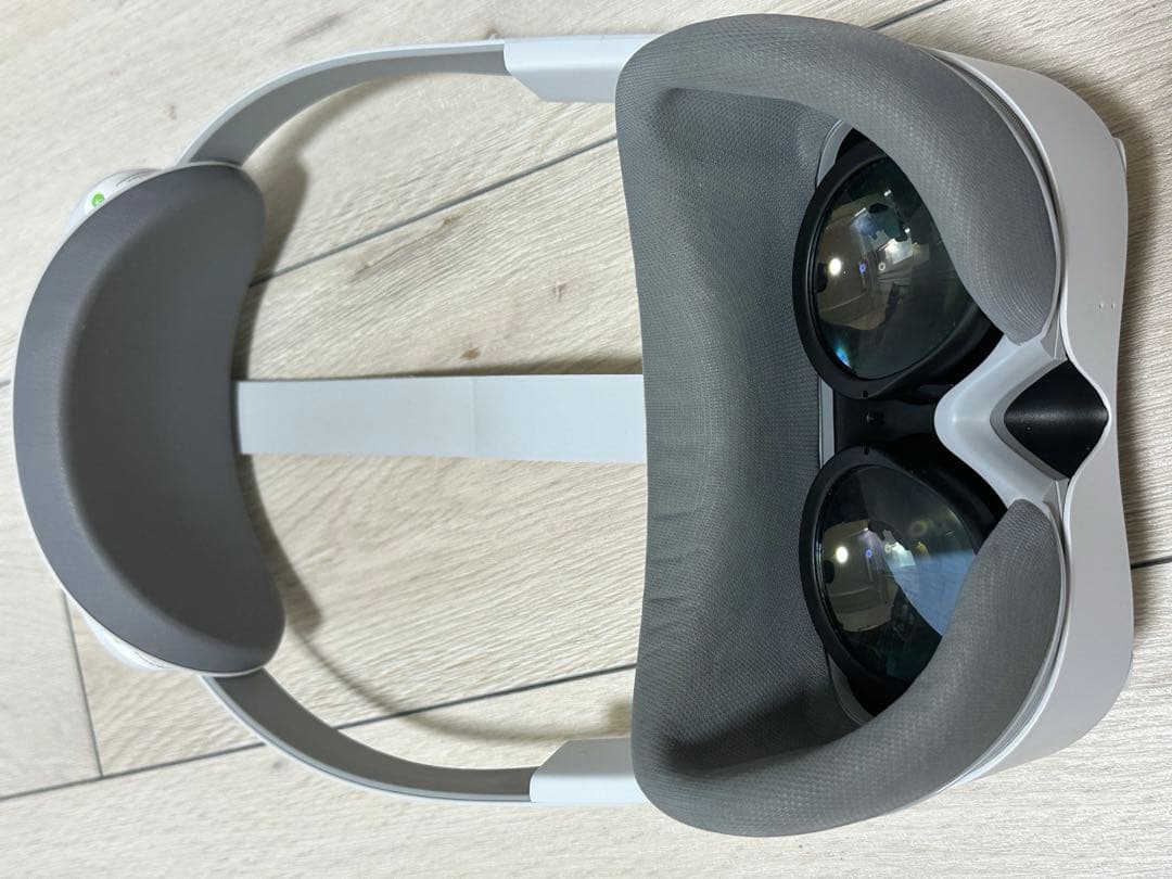 中古PICO 4 Ultra & 新品PICO Motion Tracker