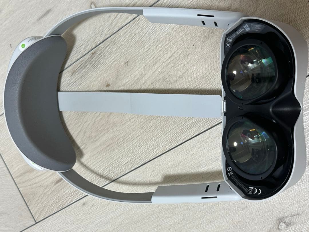 中古PICO 4 Ultra & 新品PICO Motion Tracker