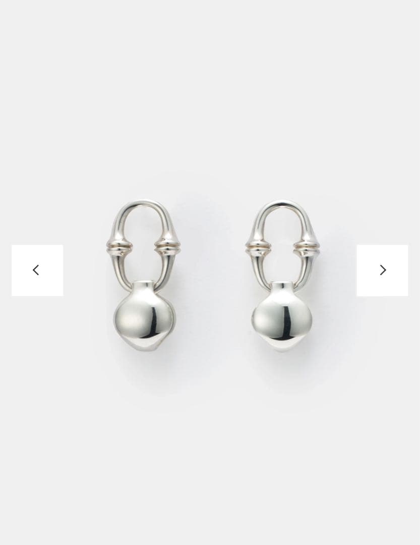 heres ヒヤーズ SPINAL DOUBLE PIERCE