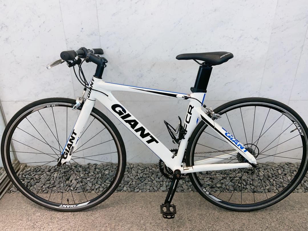 カーボン！　GIANT FCR フラットバーロード　クロスバイク　ジャイアント