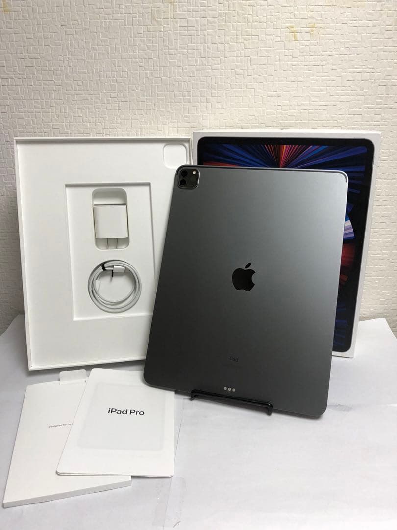 iPad Pro 12.9インチ（第5世代）256GB Wi-Fiモデル N11