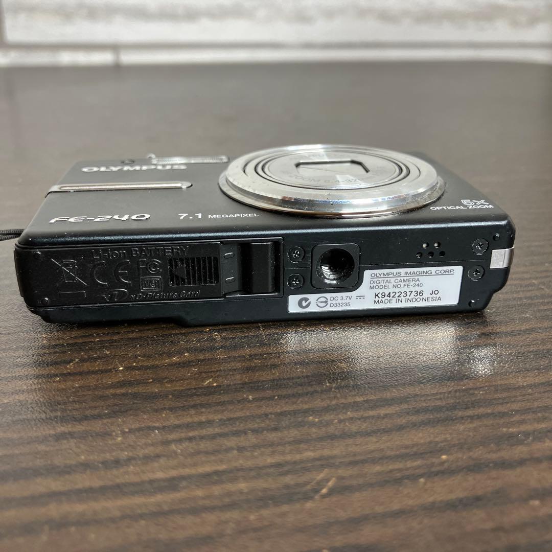OLYMPUS FE-240 コンパクトデジタルカメラ