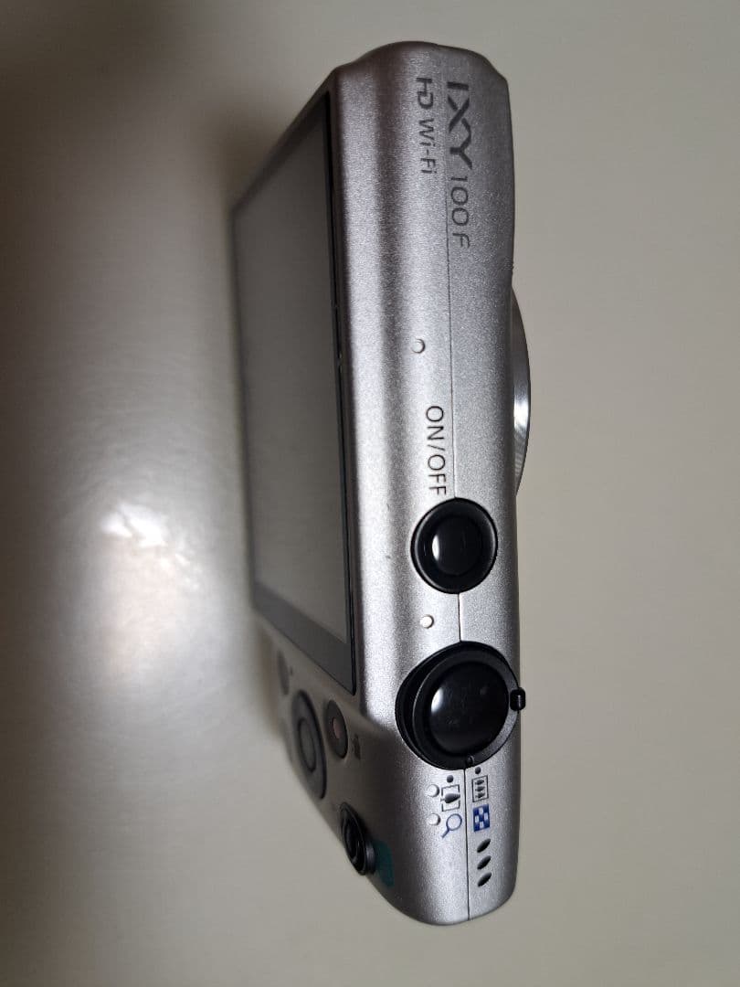 Canon IXY 100F HD Wi-Fi シルバー　デジタルカメラ