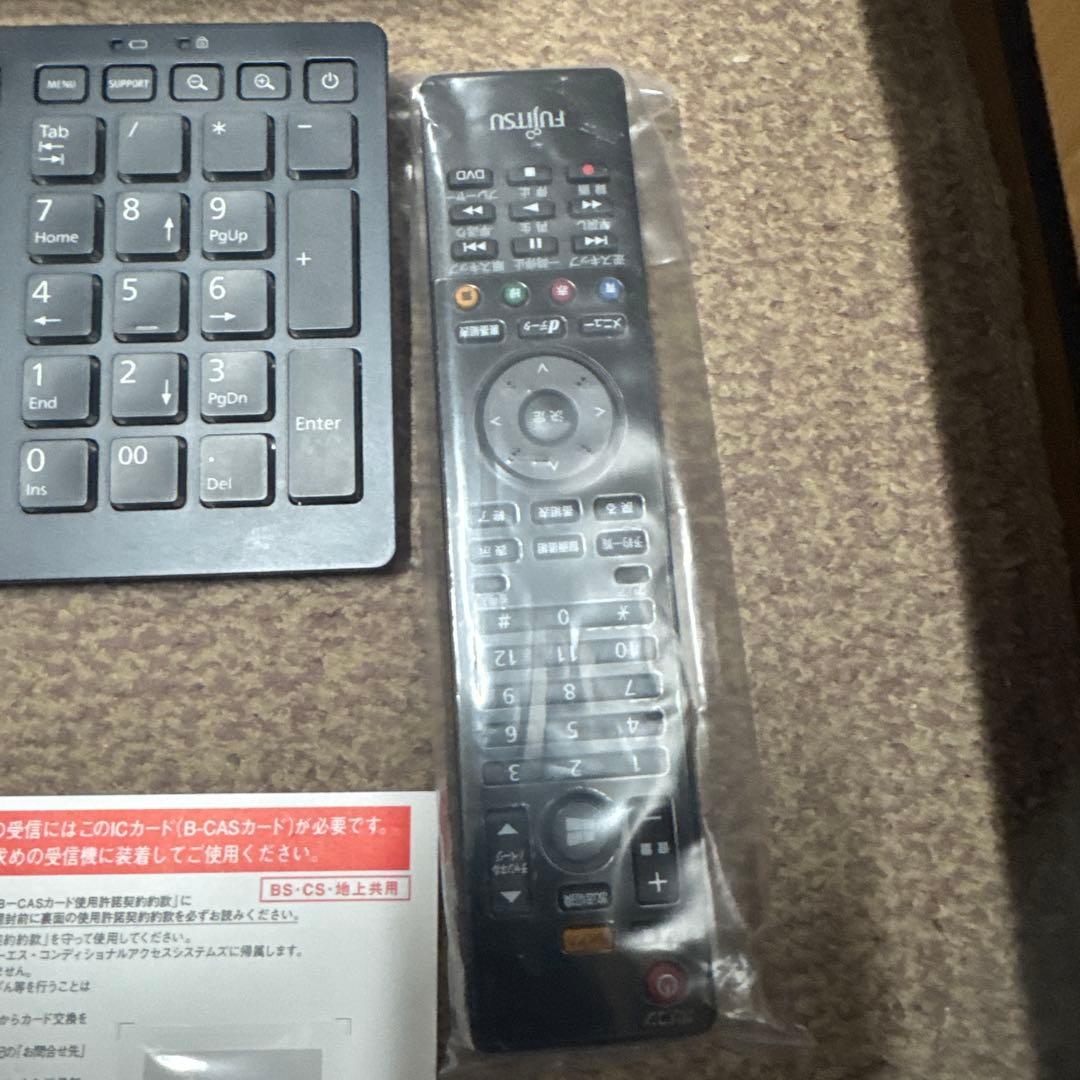 その他 Fujitsu FMV ESPRIMOFH77/D1