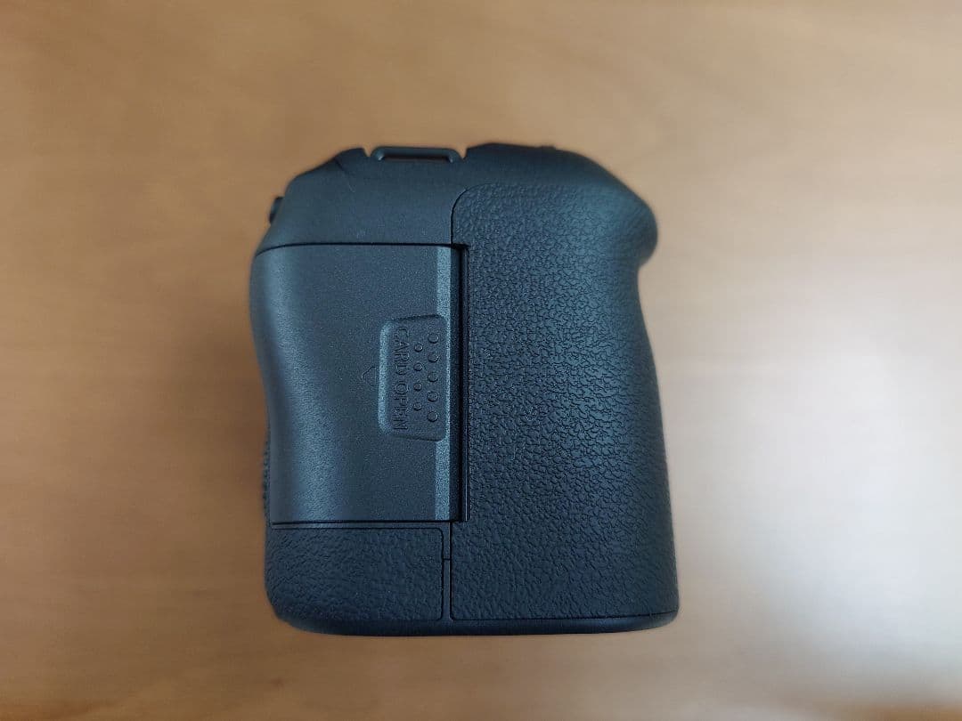 【ほぼ新品】（1400回）CANON キヤノン EOS R6ボディ