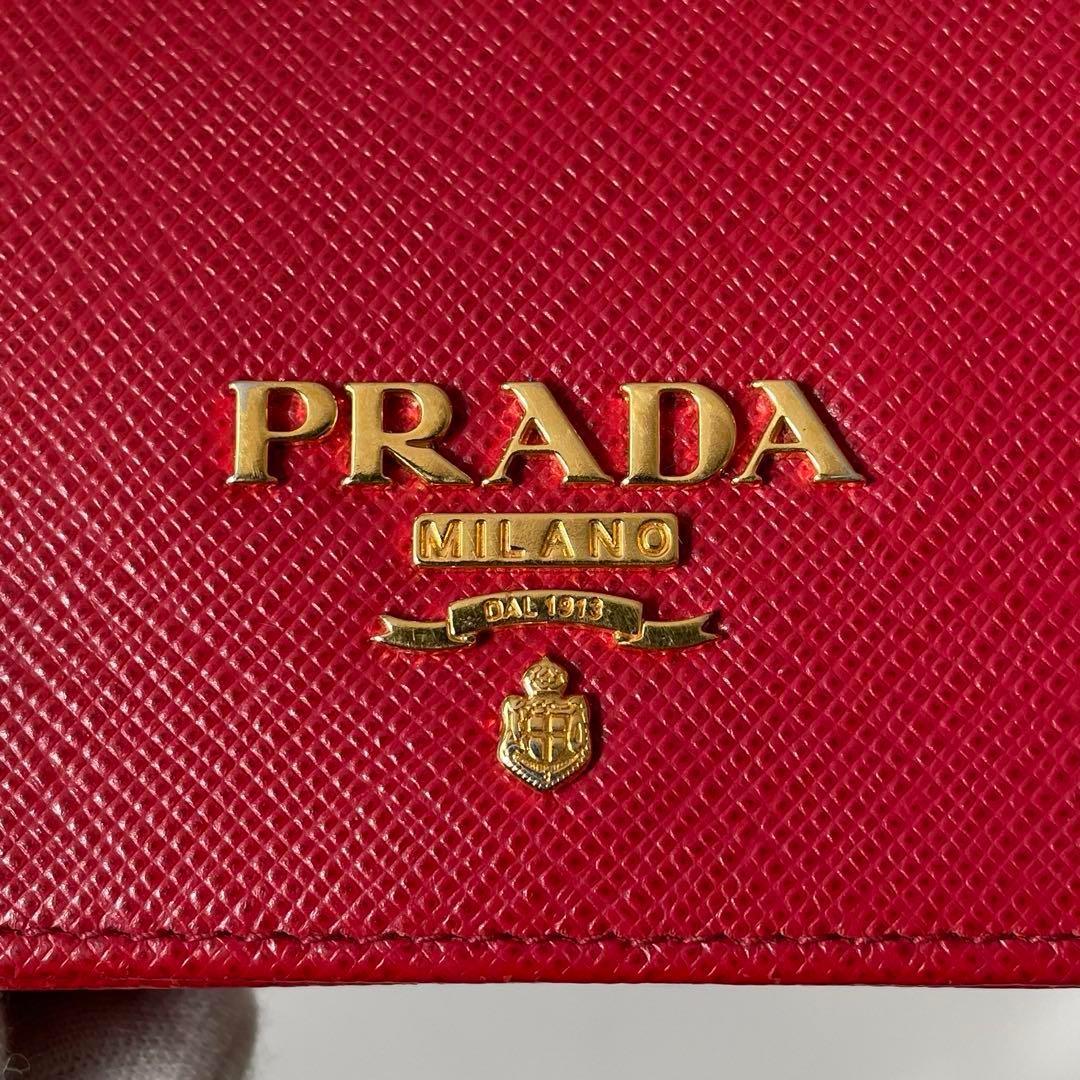 【極美品】プラダ 名刺入れ カード入れ サフィアーノレザー 赤 1MC122
