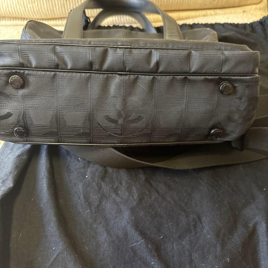 CHANEL ニュートラベルラインショルダーバッグ