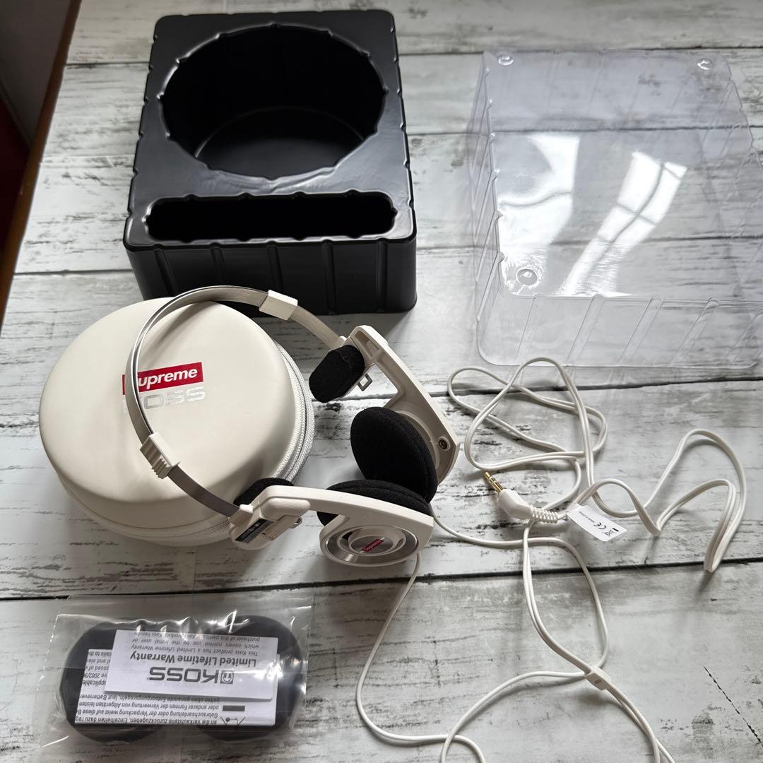 KOSS porta pro opticwhite/Supremeコラボ