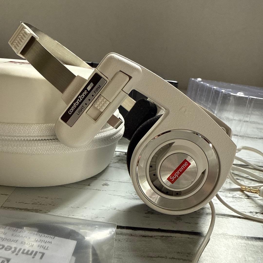 KOSS porta pro opticwhite/Supremeコラボ