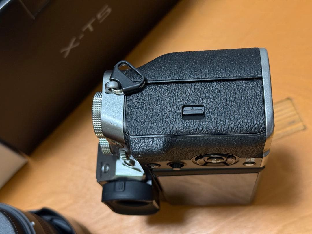 FUJIFILM X-T5 SIGMA 18-50mm F2.8 レンズ