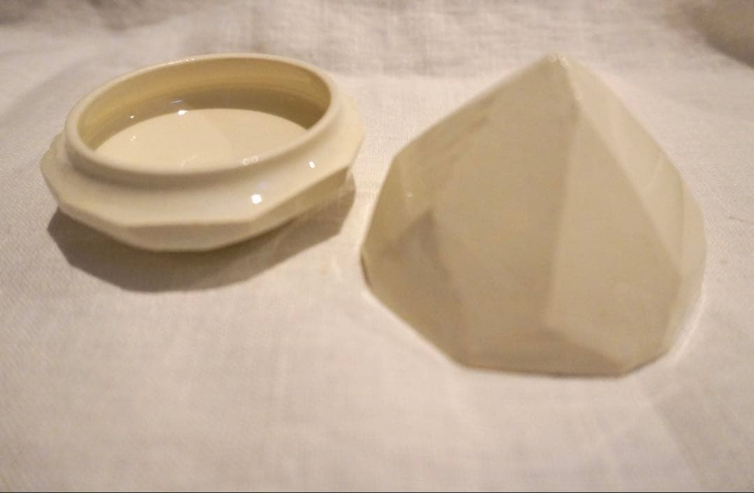 中里花子_ 蓋物　ダイアモンド　塩入れ