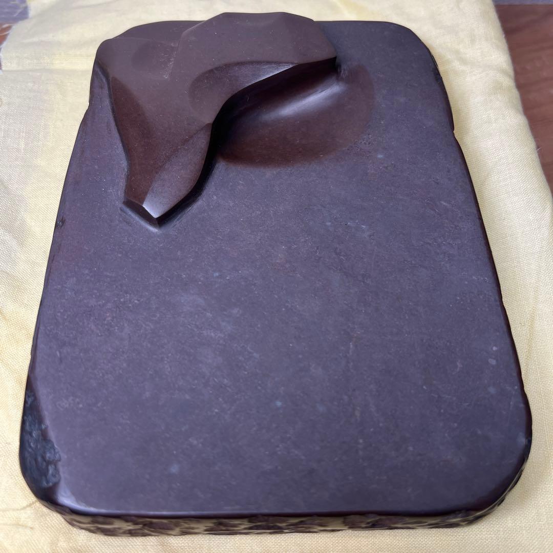 ⭕️赤間硯　名工　堀尾信夫　[芽] 新品美品　共桐箱　希少彫刻硯