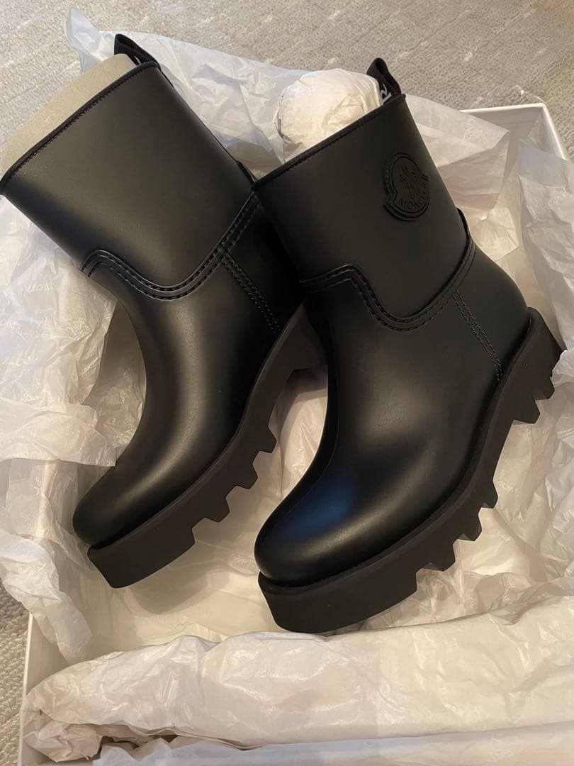 最終値下げ！モンクレール♡Moncler GINETTEラバーレインブーツ 37