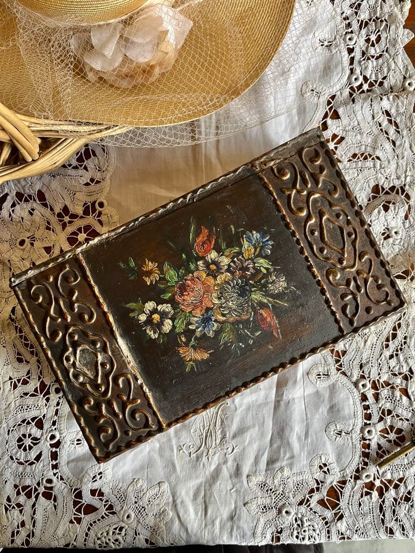 ◆フランスアンティーク｜手作り古い木箱、手書き油絵花小物入れアールヌーボー絵画