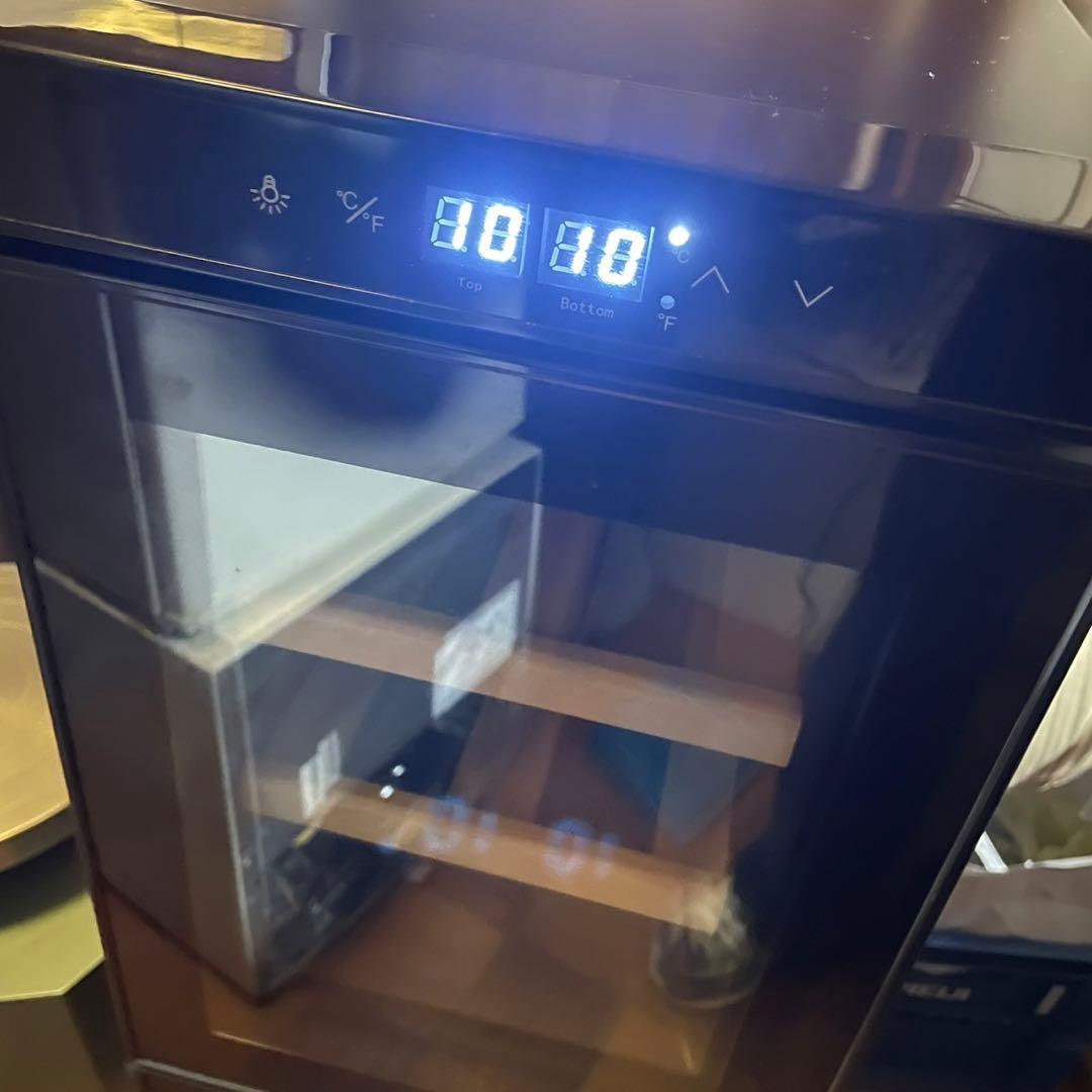 2021年製 ワインセラー CPR18-BK ペルチェ式