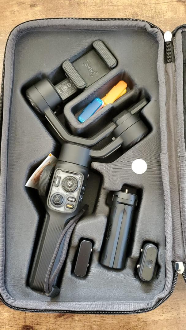 ZHIYUN スマホ用ジンバル SMOOTH 5S AI PRO