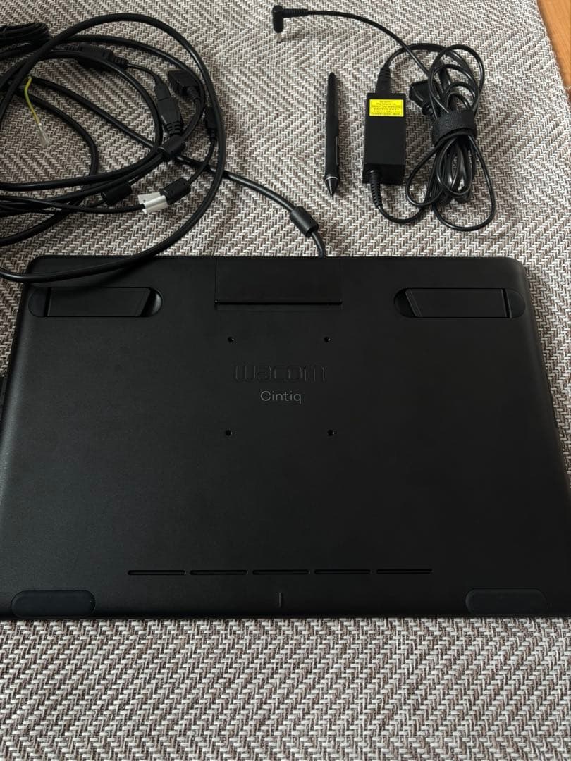 クリスマスまで値下げ中 Wacom Cintiq 16液晶ペンタブレット