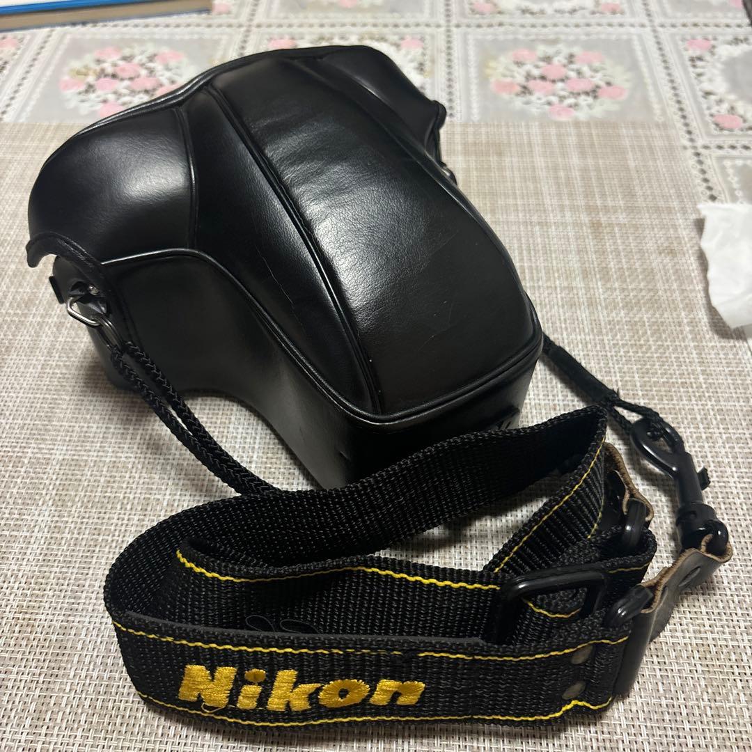 Nikon FE2 一眼レフカメラ 35-70mmレンズ付き ストロボおまけ