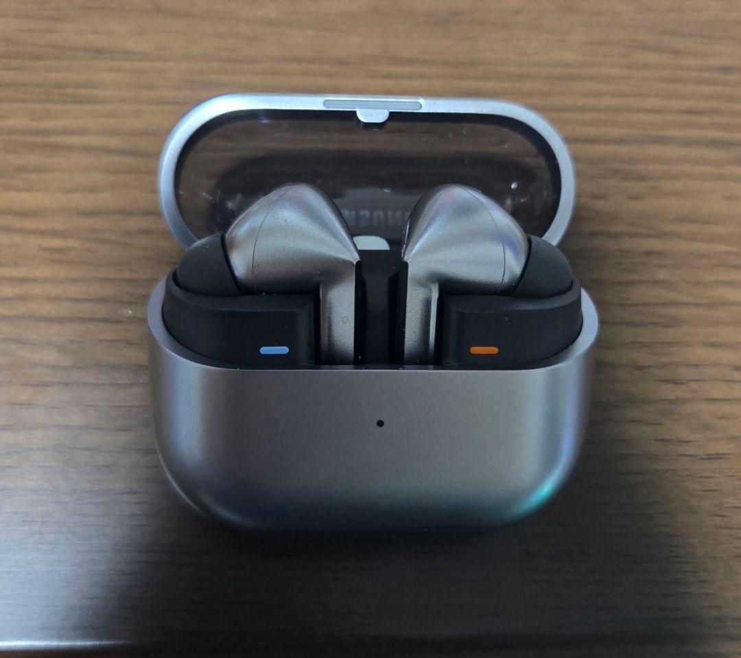 [美品]Galaxy Buds3 Pro シルバー ワイヤレスイヤホン