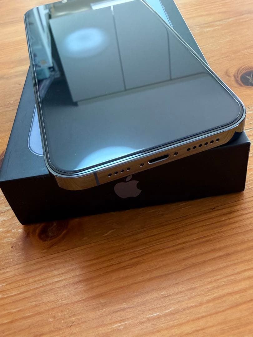 Iphone 13 pro max 512 GB SIMフリー