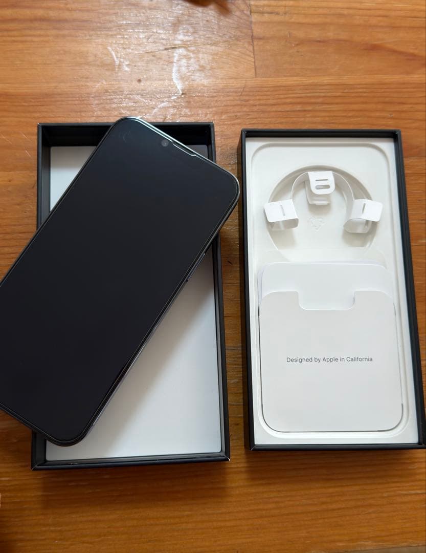 Iphone 13 pro max 512 GB SIMフリー