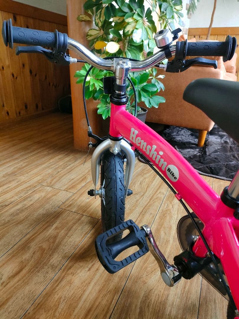 【極美品】へんしんバイク ピンク バランスバイク12インチスタンド付