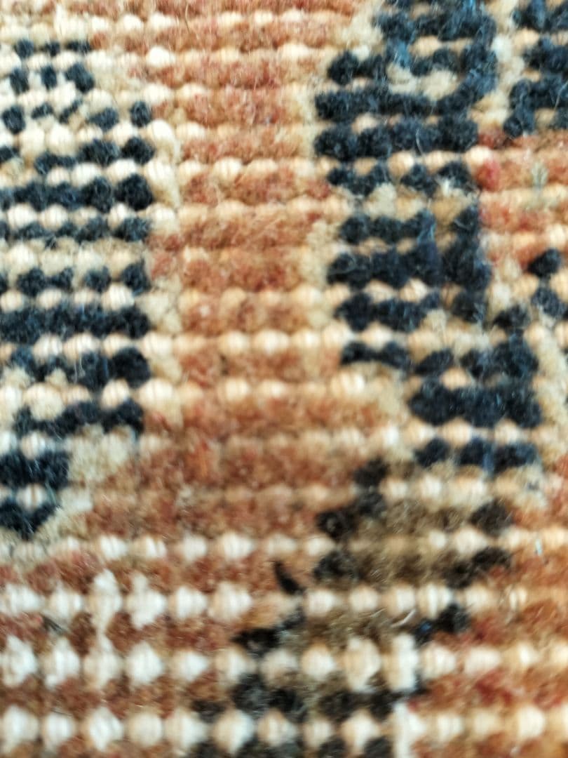 サーモンピンクとネイビーのメダリオンラグ　ヴィンテージトルコラグNo.661