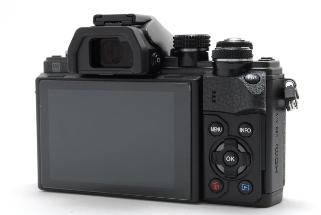 【ほぼ新品 】オリンパス OLYMPUS OM-D E-M10 Mark II