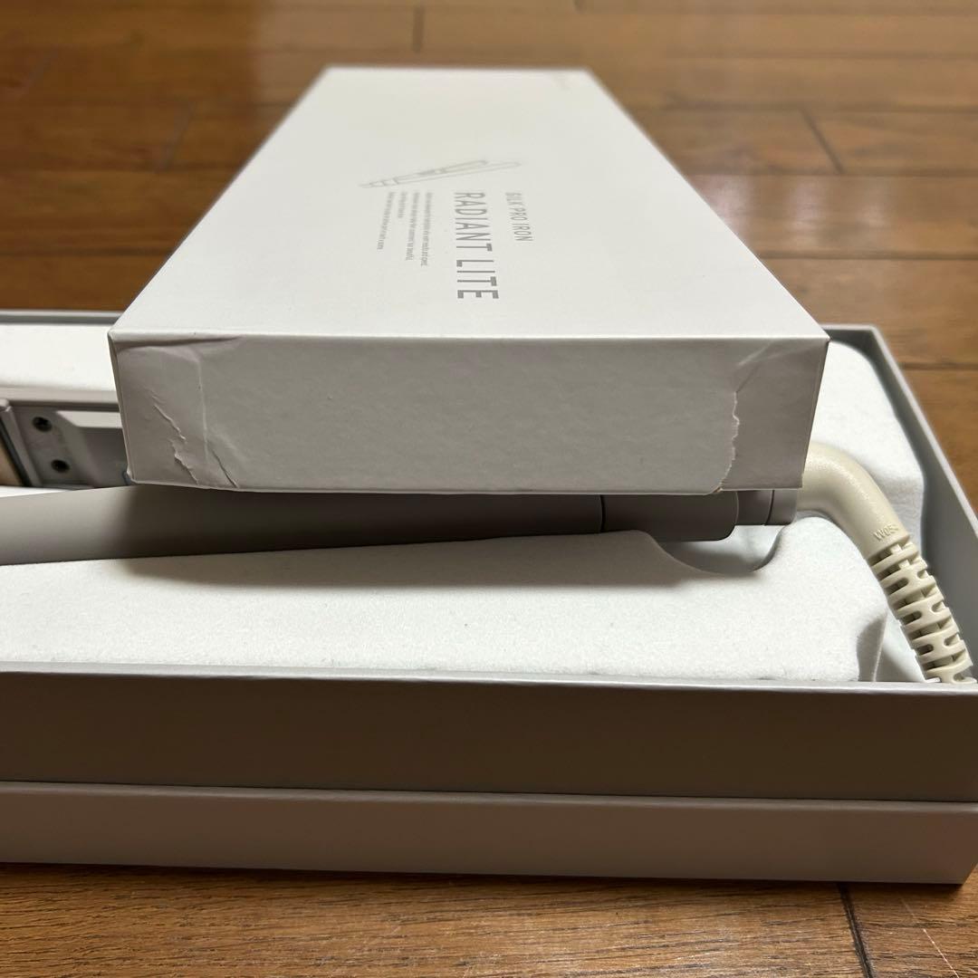 RADIANT LITE シルクプロアイロン