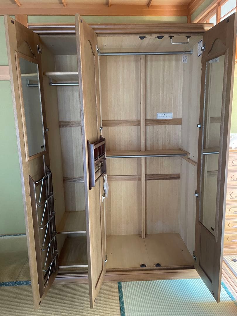 婚礼　和ダンス　桐木目調 3扉衣類収納