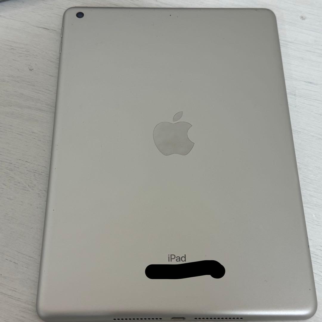 iPad 第6世代 32GB Wi-Fiモデル シルバー 動作確認済み