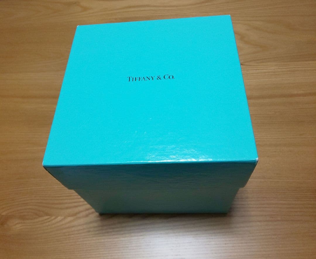 ティファニー ブルーボウボックス Lサイズ