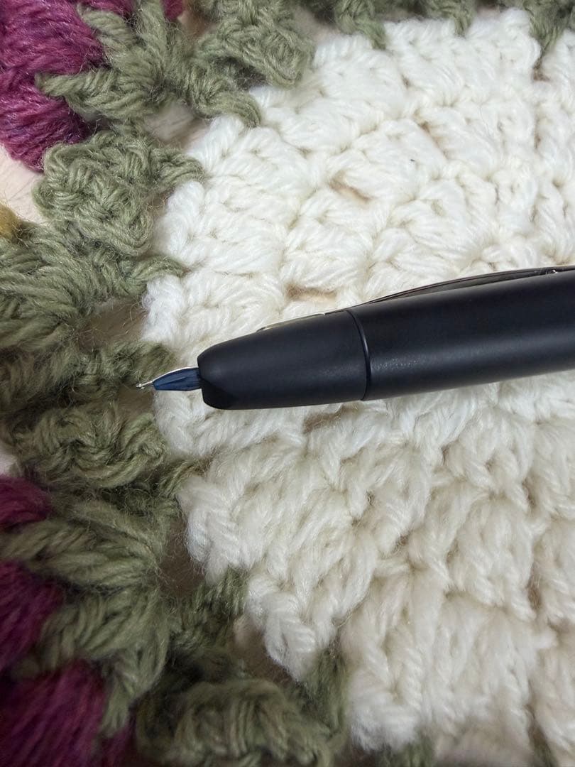 ほぼ日のキャップレス万年筆 F（細字） MOTHER パイロット