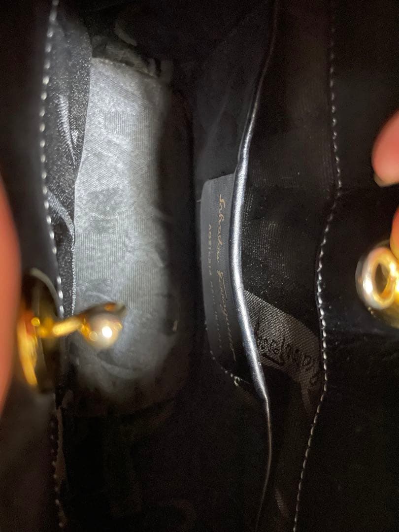 【希少】サルヴァトーレフェラガモ　かごバッグ　ハンドバッグ　ヴァラリボン　レザー