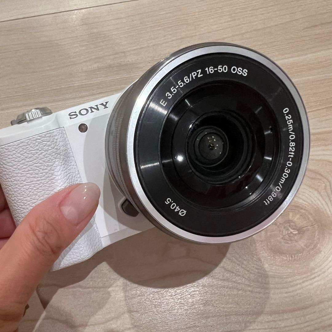 デジタルカメラ tesa